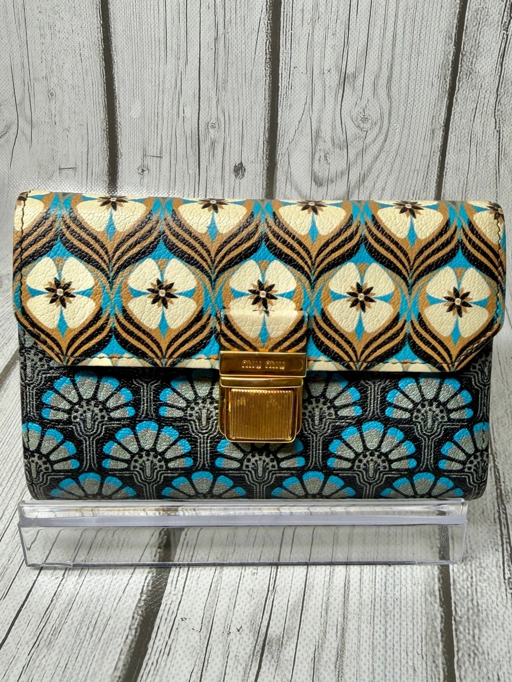 PRE LOVED Miu Miu Multicolored leather wallet